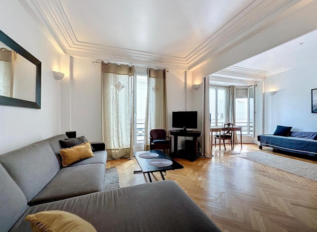 One Bedroom Steps Away From La Croisette And Palais Cannes